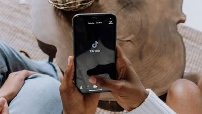Person using TikTok.