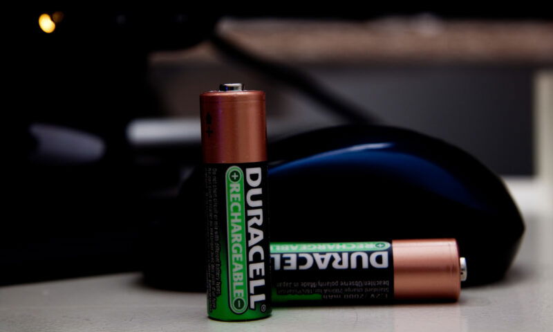 Wireless Mouse with batteries laying in front